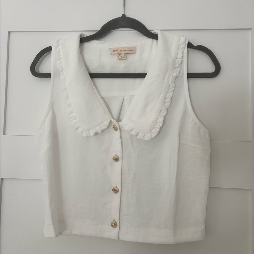 White Sleeveless Top with Ruffle Collar